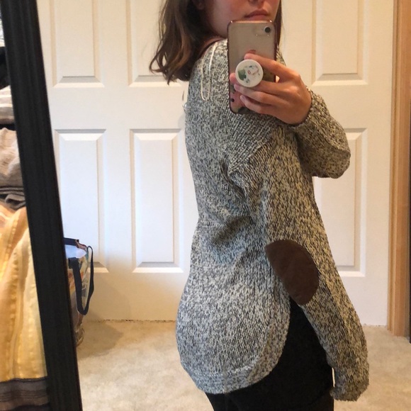 Knitted tunic - off white and black coloring - Picture 3 of 7